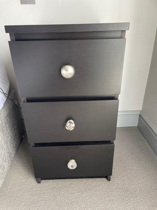 Buy & Sell The Hale North West London - Photos for MALM chest of 6 drawers and 2 bedside chests