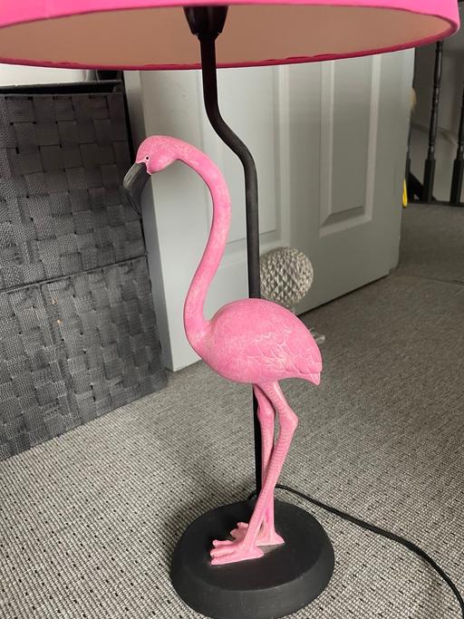 Buy & Sell The Hale North West London - Photos for Table lamp