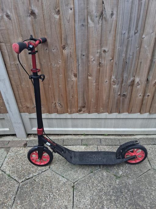 Buy & Sell Chase Cross East London - Photos for Foldable Red Scooter
