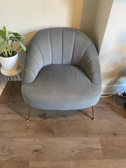 Buy & Sell Kilburn North West London - Photos for Suede bucket armchair