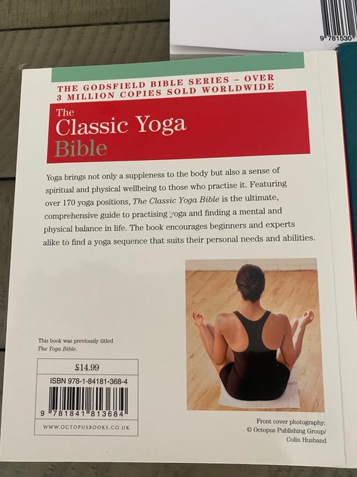 Buy & Sell Town Centre Telford and Wrekin - Photos for Yoga books x 3