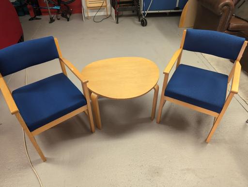 Buy & Sell Nottinghamshire Mansfield - Photos for Office Chairs and small table