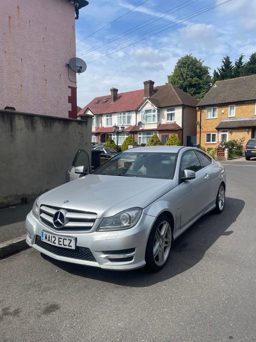 Vehicles South West London Merton - Photos for Mercedes Benz C180