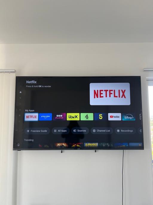 Buy & Sell Chelsea South West London - Photos for 📺 Luxor 65” 4K UHD Smart TV