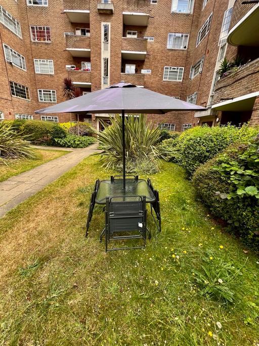 Buy & Sell Richmond Richmond upon Thames - Photos for Outdoor table 4 chair & umbrella