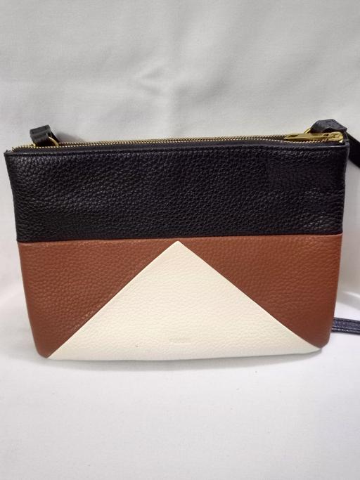 Buy & Sell Hall Green Birmingham - Photos for FOSSIL LADIES CROSSBODY LEATHER BAG.