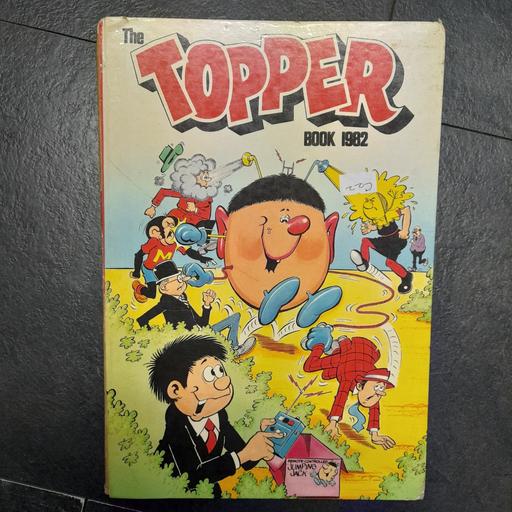 Buy & Sell Preston South Ribble - Photos for TOPPER ANNUAL BOOK 1982
