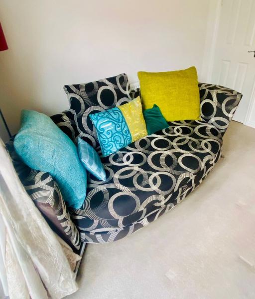 Buy & Sell Buckinghamshire Milton Keynes - Photos for 3 seater M&S sofa