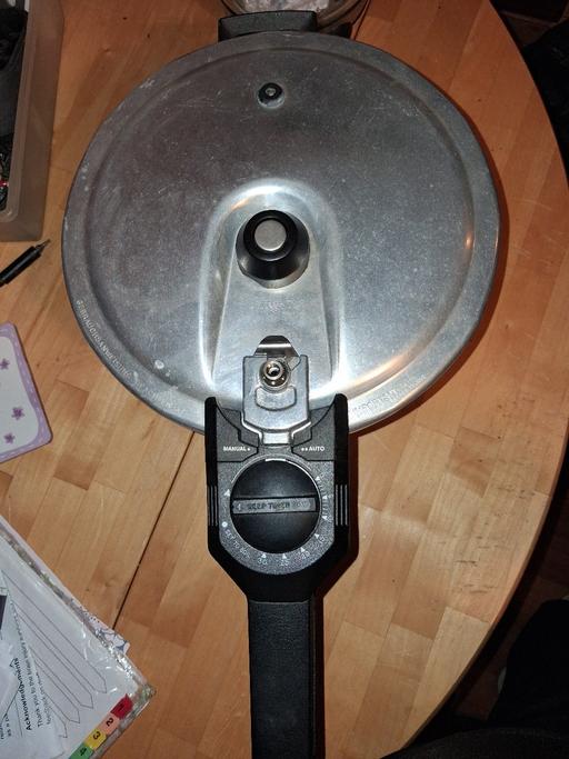 Buy & Sell Middleton Rochdale - Photos for prestige pressure cooker
