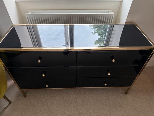 Buy & Sell Englefield Green Runnymede - Photos for Black gloss chest of drawers