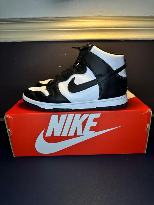 Buy & Sell Prestwich Bury - Photos for Black and white Nike Dunk High trainers