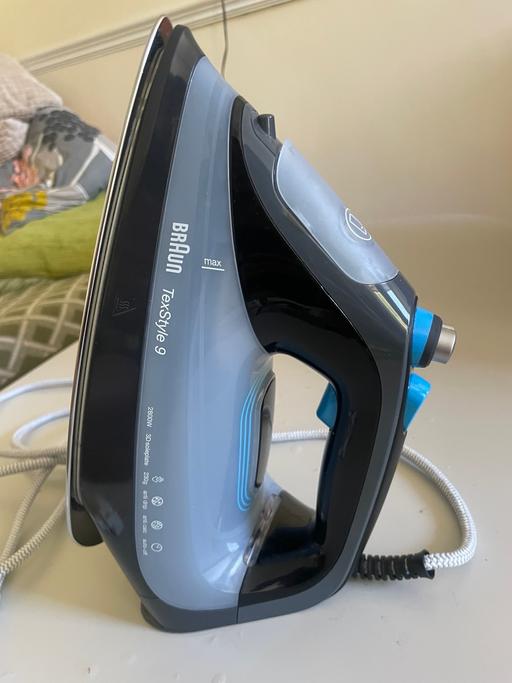 Buy & Sell Tarring Worthing - Photos for IRON Braun Texstyle 9