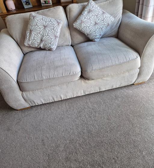 Buy & Sell Dagenham Barking and Dagenham - Photos for 2 x 2 seater sofas 6ft x 3ft