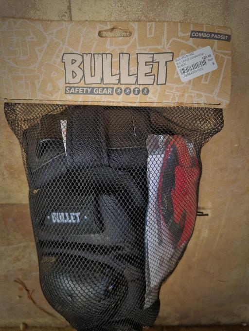 Buy & Sell Whittington Lichfield - Photos for Knee & Elbow Pads Set 💪 BULLET