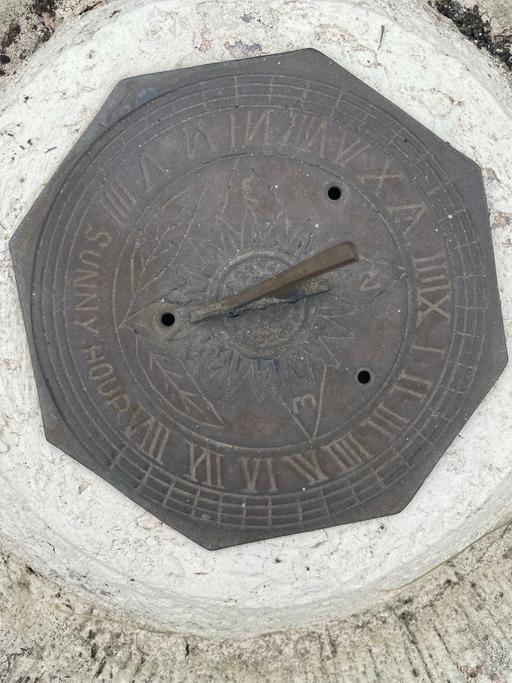 Buy & Sell Queensferry Flintshire - Wales - Photos for Vintaged sun dial stone