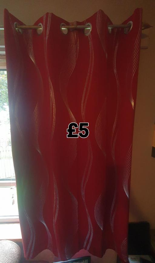 Buy & Sell Horwich Bolton - Photos for Red/Silver Eyelet Curtains