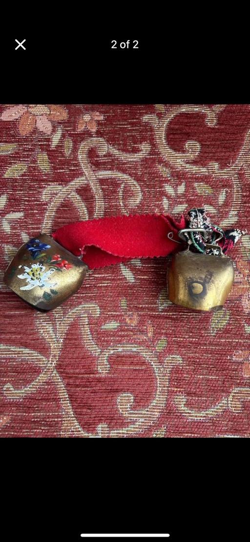 Buy & Sell Kidbrooke South East London - Photos for Swiss large cowbells to hang over a door