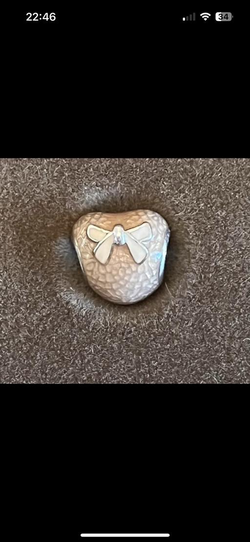 Buy & Sell Chelston Torbay - Photos for Genuine pandora bow heart charm