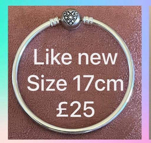 Buy & Sell Chelston Torbay - Photos for Genuine pandora heart clasp bangle size 17cm