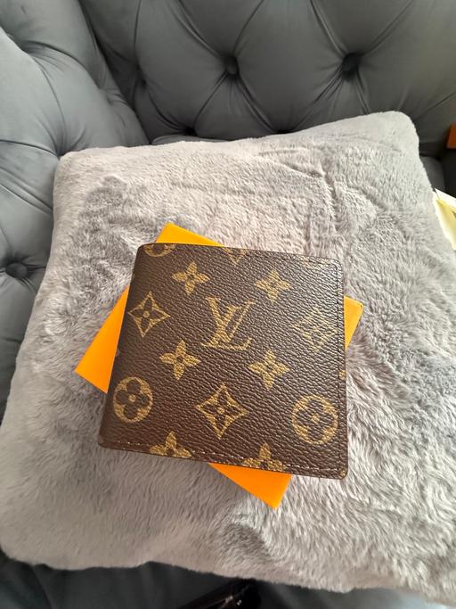 Buy & Sell Stratford East London - Photos for Men’s designer wallet