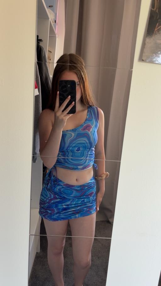 Buy & Sell Wesham Fylde - Photos for 2 peice ruched top and skirt