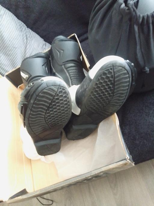 Buy & Sell Kingfisher Shopping Centre Redditch - Photos for motorcycle two pieces suit and boots 