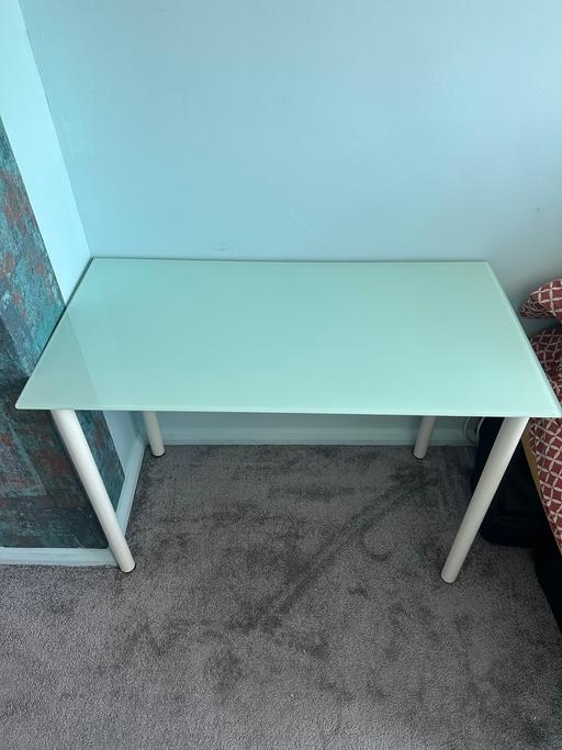 Buy & Sell Charlton South East London - Photos for Tempered glass Ikea desk