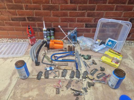 Buy & Sell Whittington Lichfield - Photos for Sealants, tools including wheel brace, etc