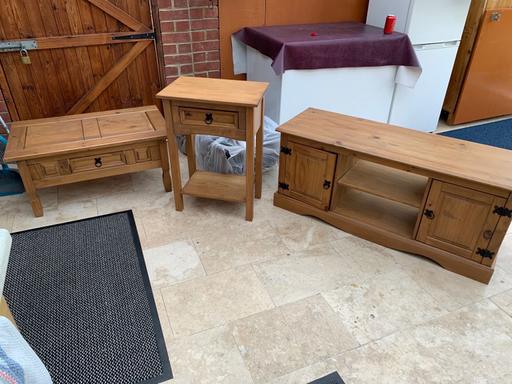 Buy & Sell Shepherd`s Bush West London - Photos for 3 piece wooden cabinet set