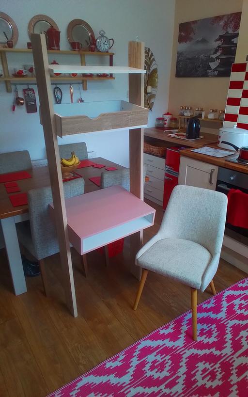 Buy & Sell Swinley Wigan - Photos for LADDERED DESK/SHELVING +CHAIR
