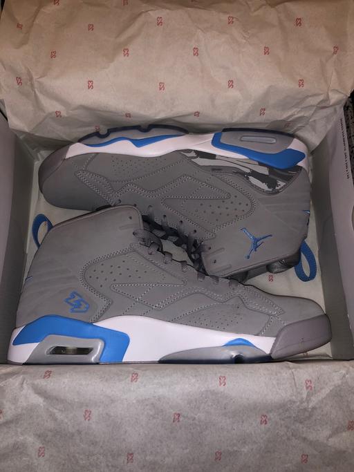 Buy & Sell Aylestone Leicester - Photos for Jordan MVP wolf grey/university Blue