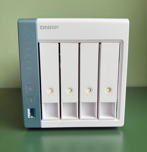 Buy & Sell Limehouse Tower Hamlets - East London - Photos for 4 drive bay QNAP NAS home server