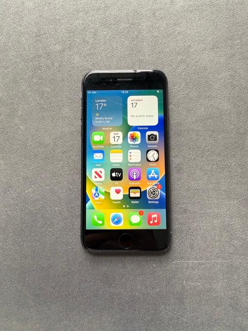 Buy & Sell Stockland Green Birmingham - Photos for iPhone 8 64GB Unlocked