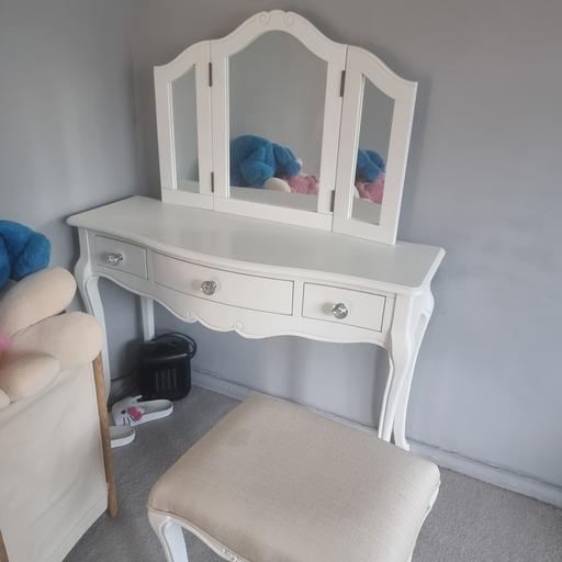 Buy & Sell Tulse Hill South East London - Photos for Dressing Table