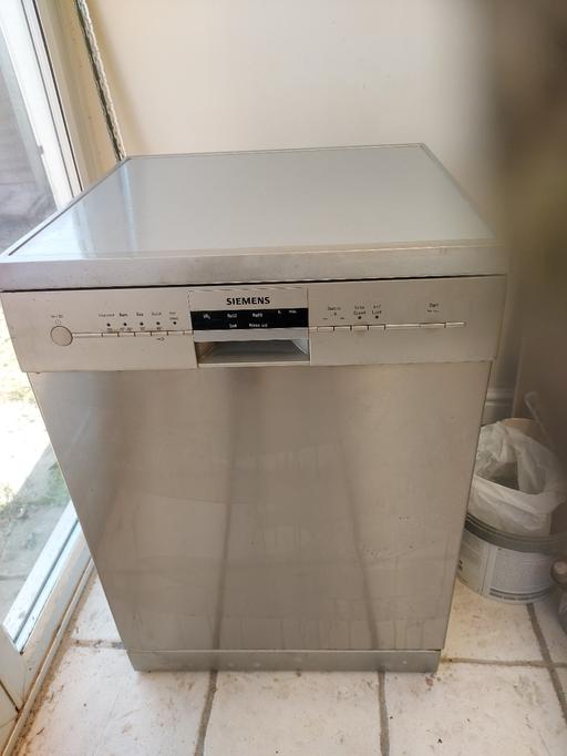 Buy & Sell Lambeth South East London - Photos for SN25M831GB