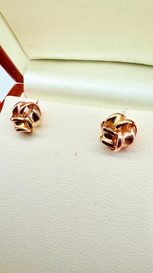 Buy & Sell Harrow on the Hill North West London - Photos for 9ct Rose and Yellow Gold Knot Stud Earrings