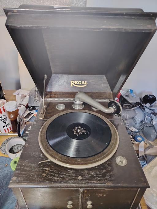 Buy & Sell Potton Central Bedfordshire - Photos for Regal Gramophone