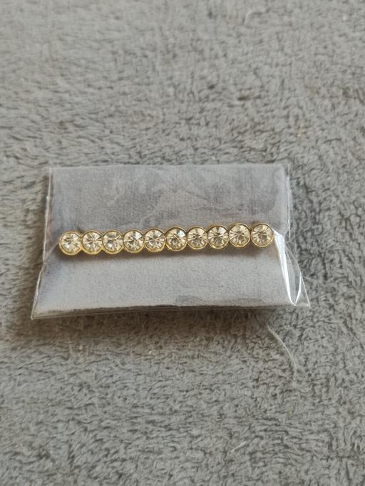 Buy & Sell Grafton Street Industrial Estate West Northamptonshire - Photos for New beautiful brooch