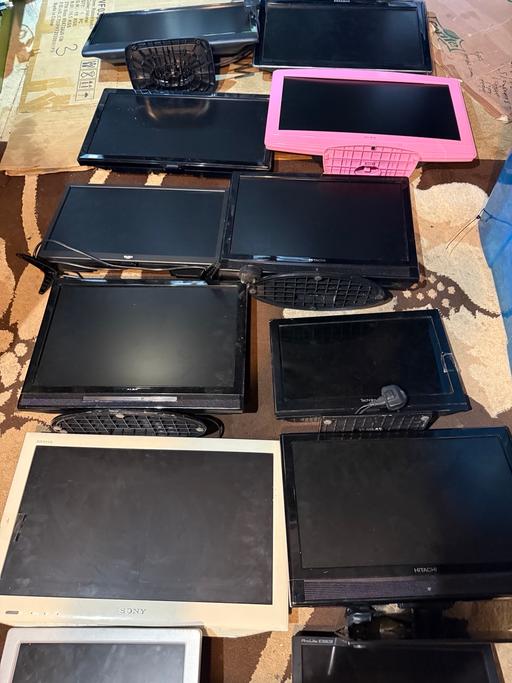 Buy & Sell Premier Business Park Walsall - Photos for Job lot tvs hdmi built in freeview all work