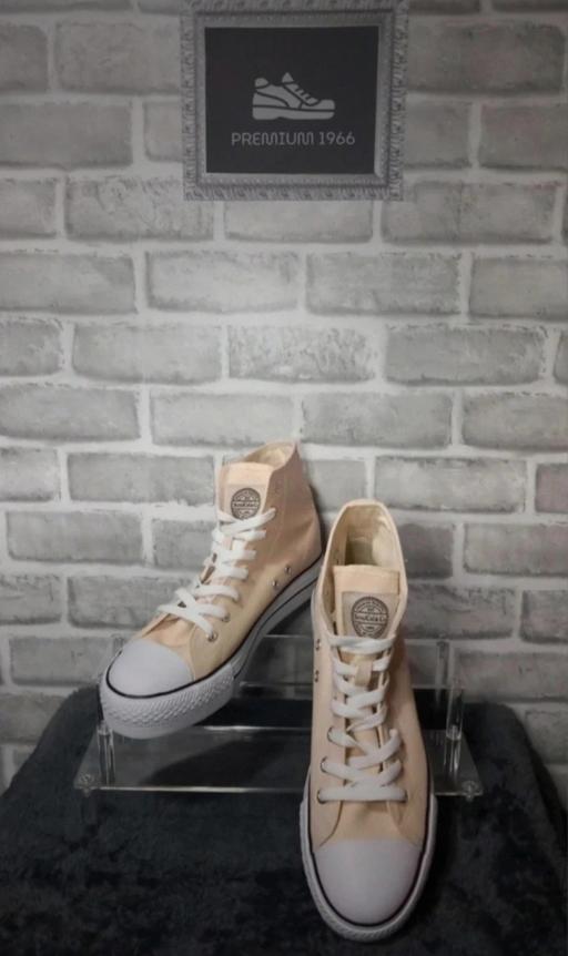 Buy & Sell Clacton-on-Sea Tendring - Photos for women's Soulcal & Co California hi-top traine