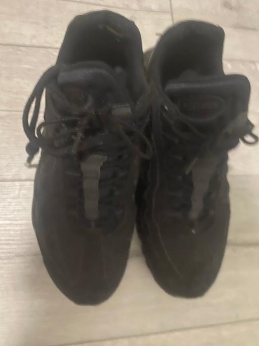 Buy & Sell Hoxton North London - Photos for Air max 95 tns