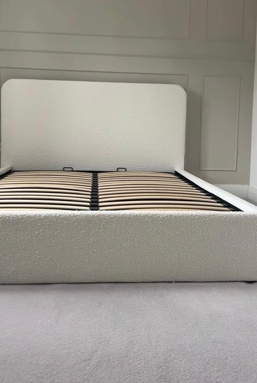Buy & Sell Bromley East London - Photos for Good dusk double boucle bed frame ottoman