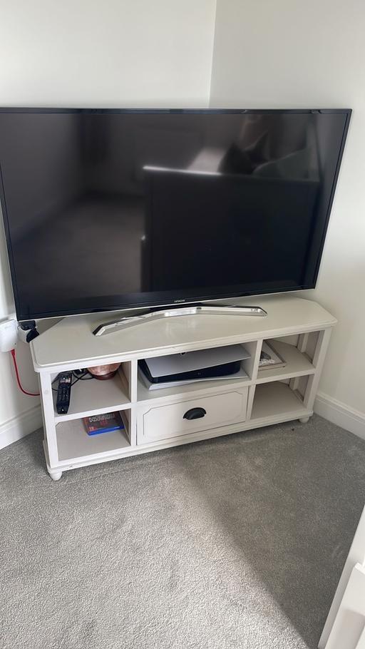 Buy & Sell Whittington Lichfield - Photos for TV