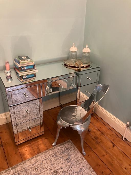 Buy & Sell Finstall Bromsgrove - Photos for Mirrored dressing table and chair