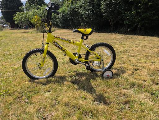 Buy & Sell Walton Wakefield - Photos for Sonic Nitro Children's Bike with Stabilisers