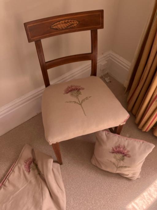 Buy & Sell Finstall Bromsgrove - Photos for Vintage walnut chair with shell inlay
