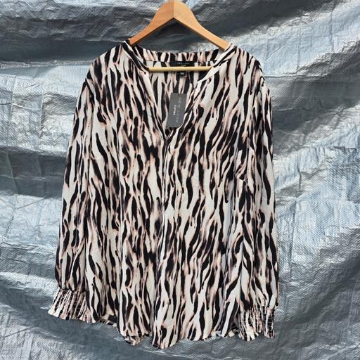 Buy & Sell Stourbridge Dudley - Photos for New Look Curves Animal Print Blouse UK 26