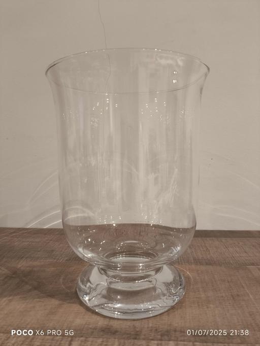 Buy & Sell Ilford Redbridge - Photos for Large Hurricane Style Vase
