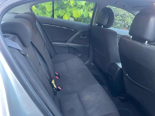 Vehicles Esher Elmbridge - Photos for Toyota Avensis 2009