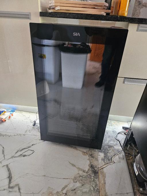 Buy & Sell Birmingham New Street Birmingham - Photos for SIA black undercounter wine cooler